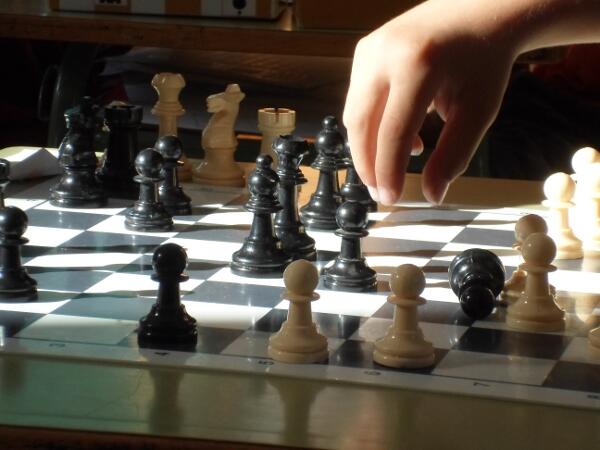 Taller de ajedrez en Sahún
